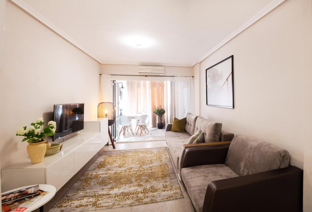 Holiday Studio Jardin Playa Torrevieja Eksteriør bilde