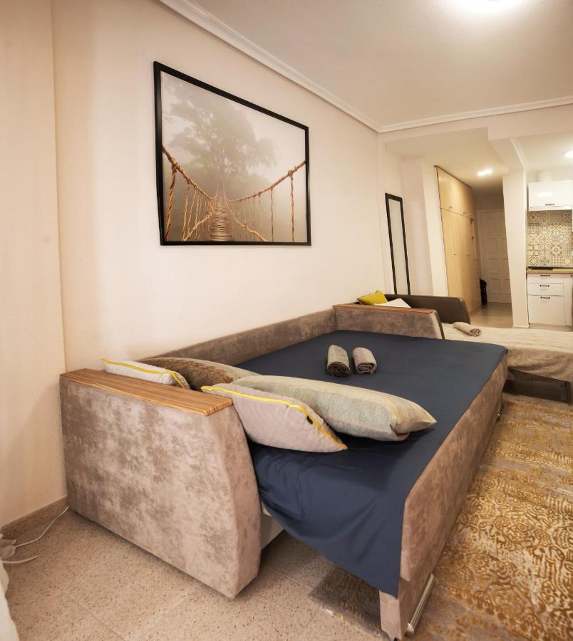 Holiday Studio Jardin Playa Torrevieja Eksteriør bilde
